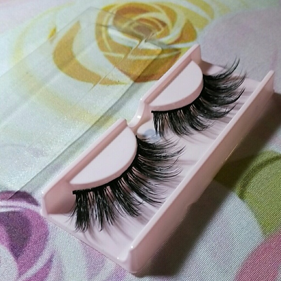 *LOW IN STOCK* C10 ABOG Lashes by Lash Levels - Picture 3 of 5